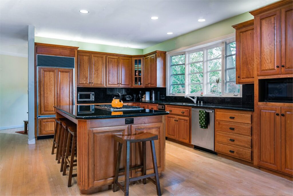 مطابخ خشب كلاسيك